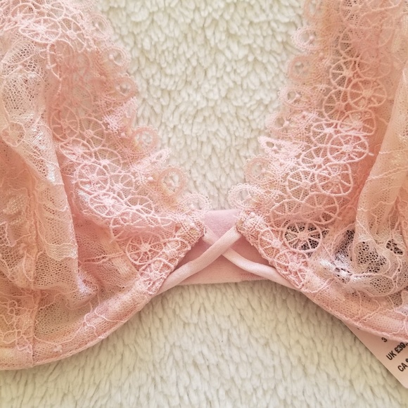 Victoria Secret 34D Bra Very Sexy - Picture 4 of 8